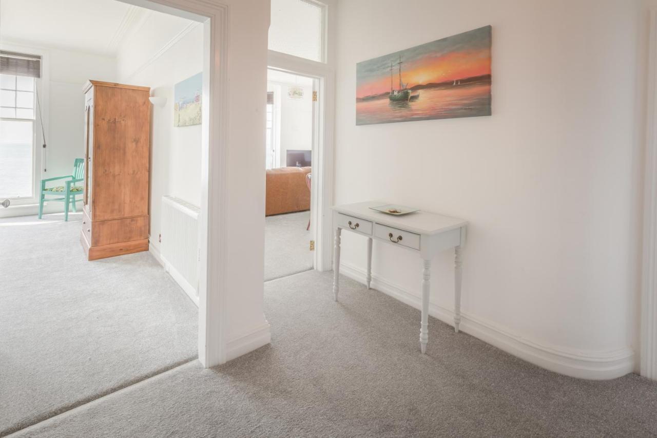Pier View Apartment Totland Exterior foto